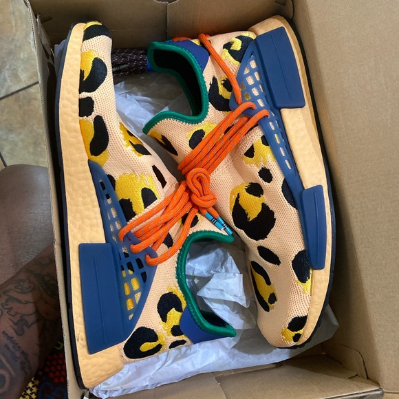 PHARRELL X NMD HUMAN RACE 'ANIMAL PRINT - PULSE AMBER' - Picture 2 of 8
